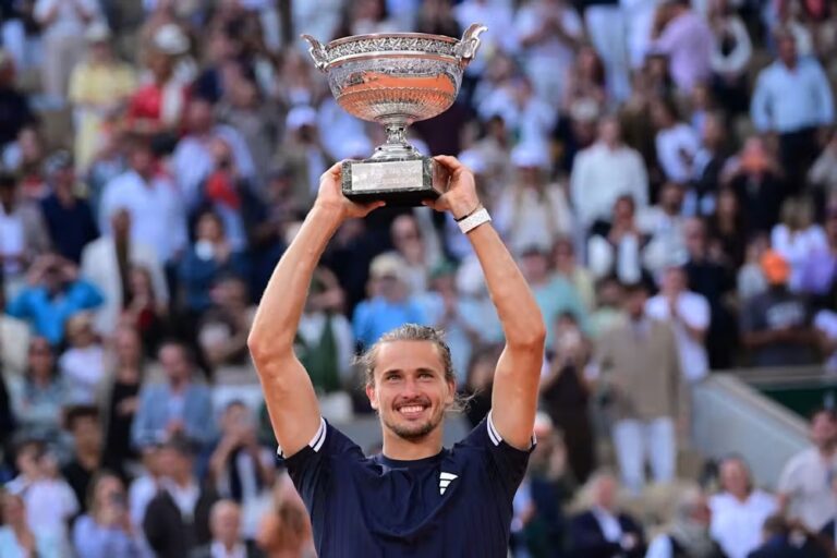 Tennis – Roland Garros finale : Alexander Zverev remporte le titre