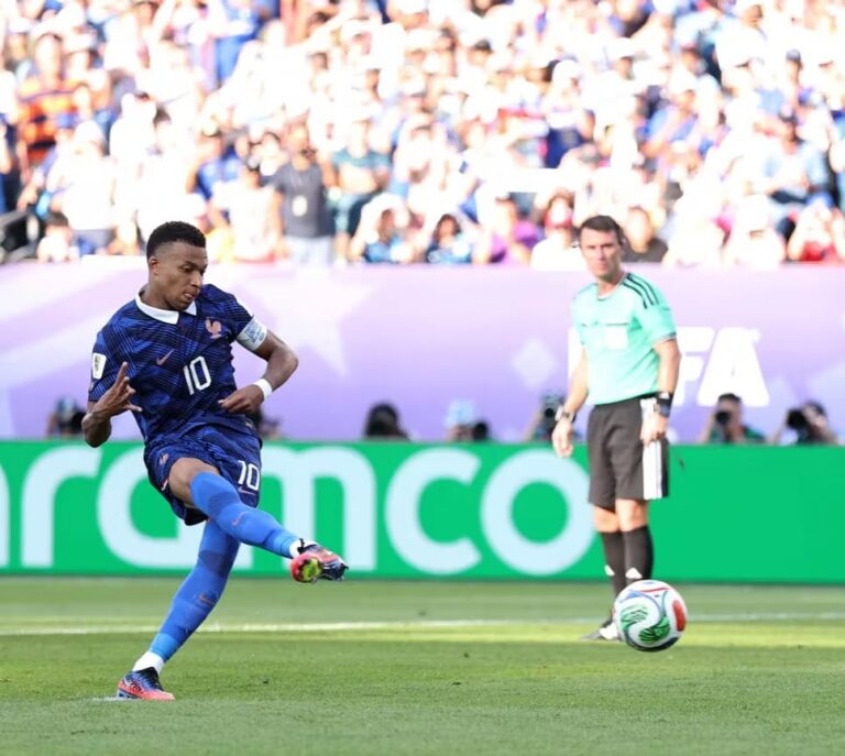 Sport : Kylian MBAPPE dit adieu à Nike : « On Running » prend la relève